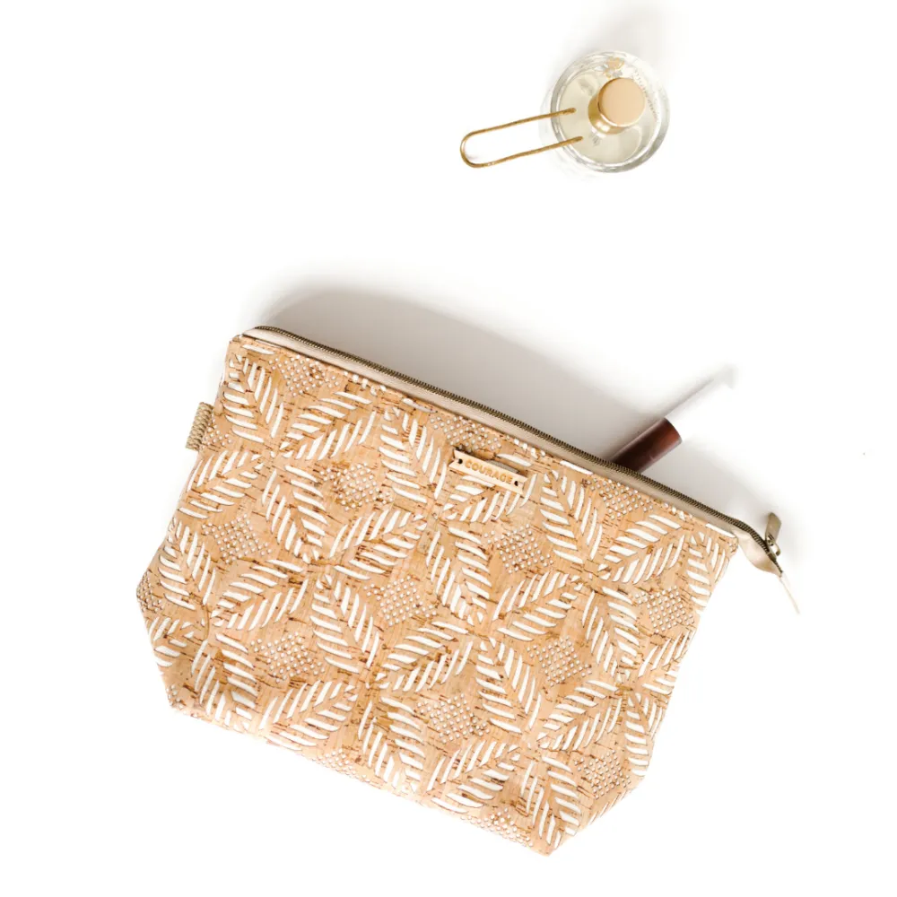 ADVENTURER cosmetics bag | CREAM