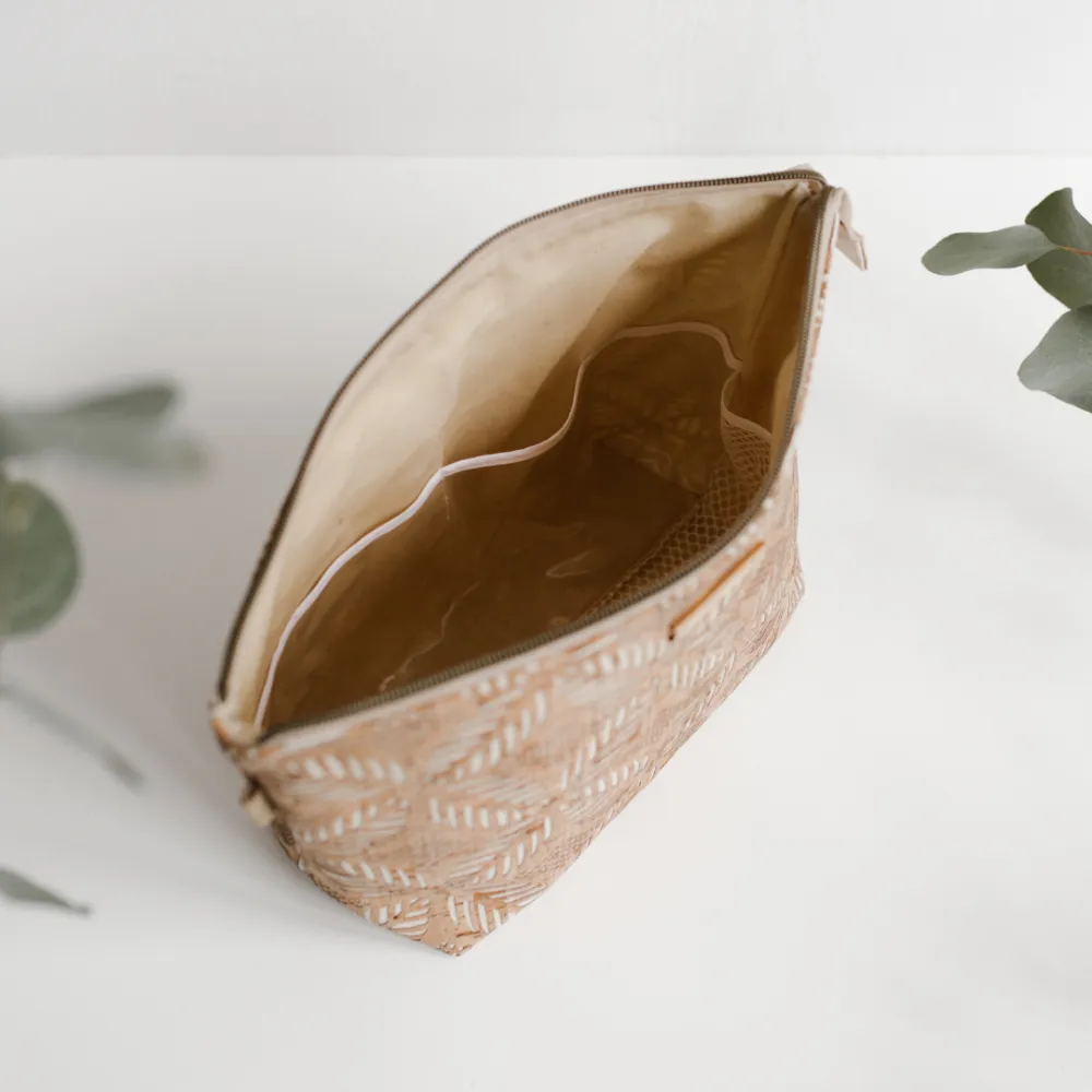 ADVENTURER cosmetics bag | CREAM