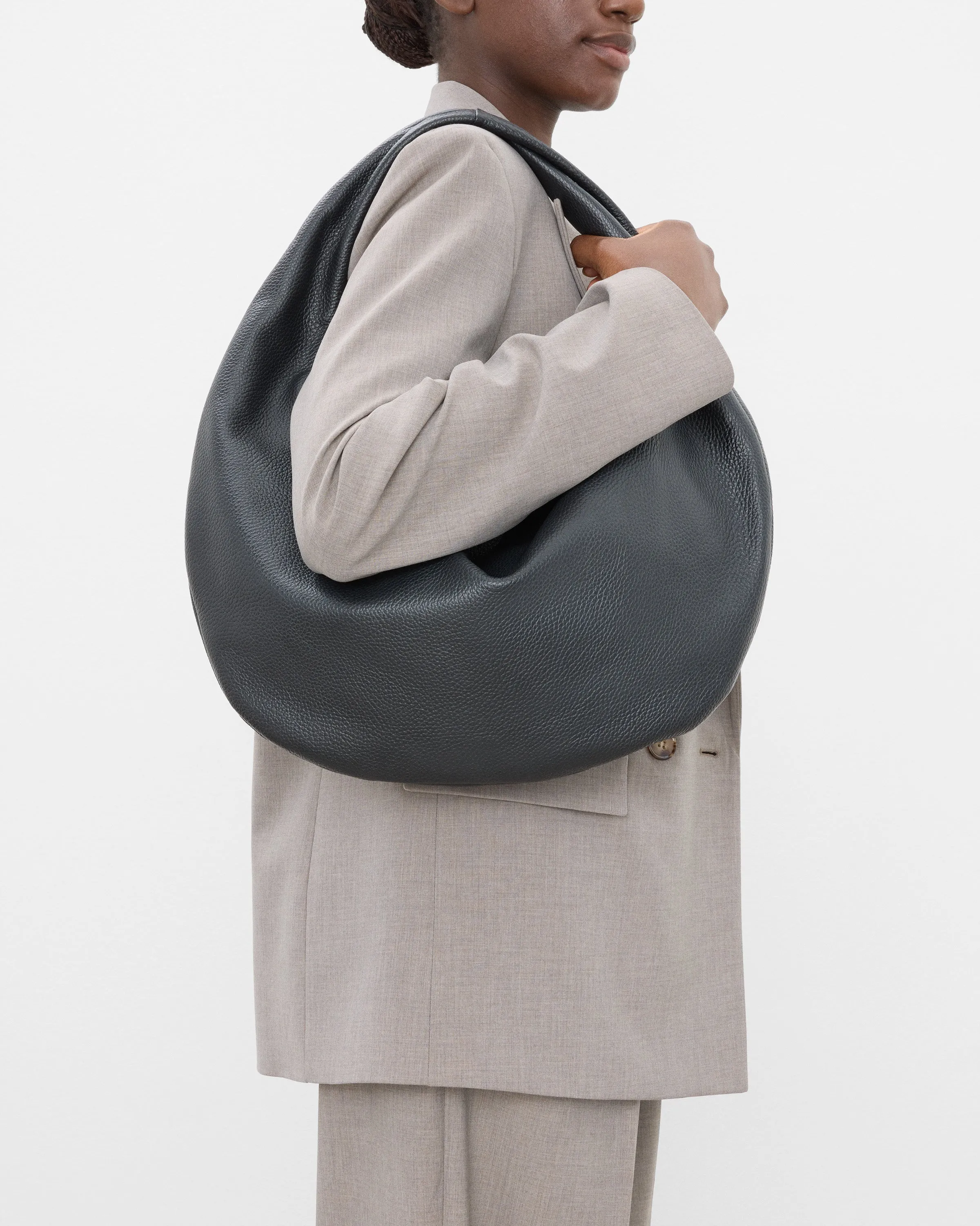 Alva Shoulder Bag Leather Black