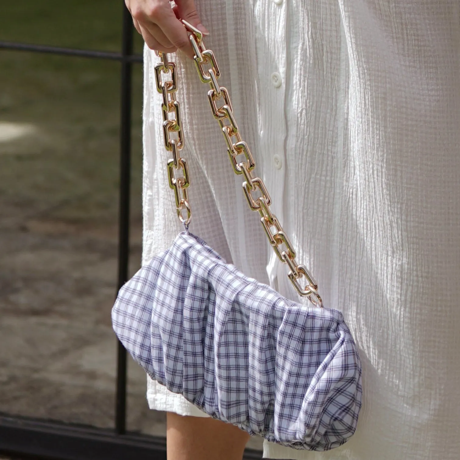Awan Ruffle Bag