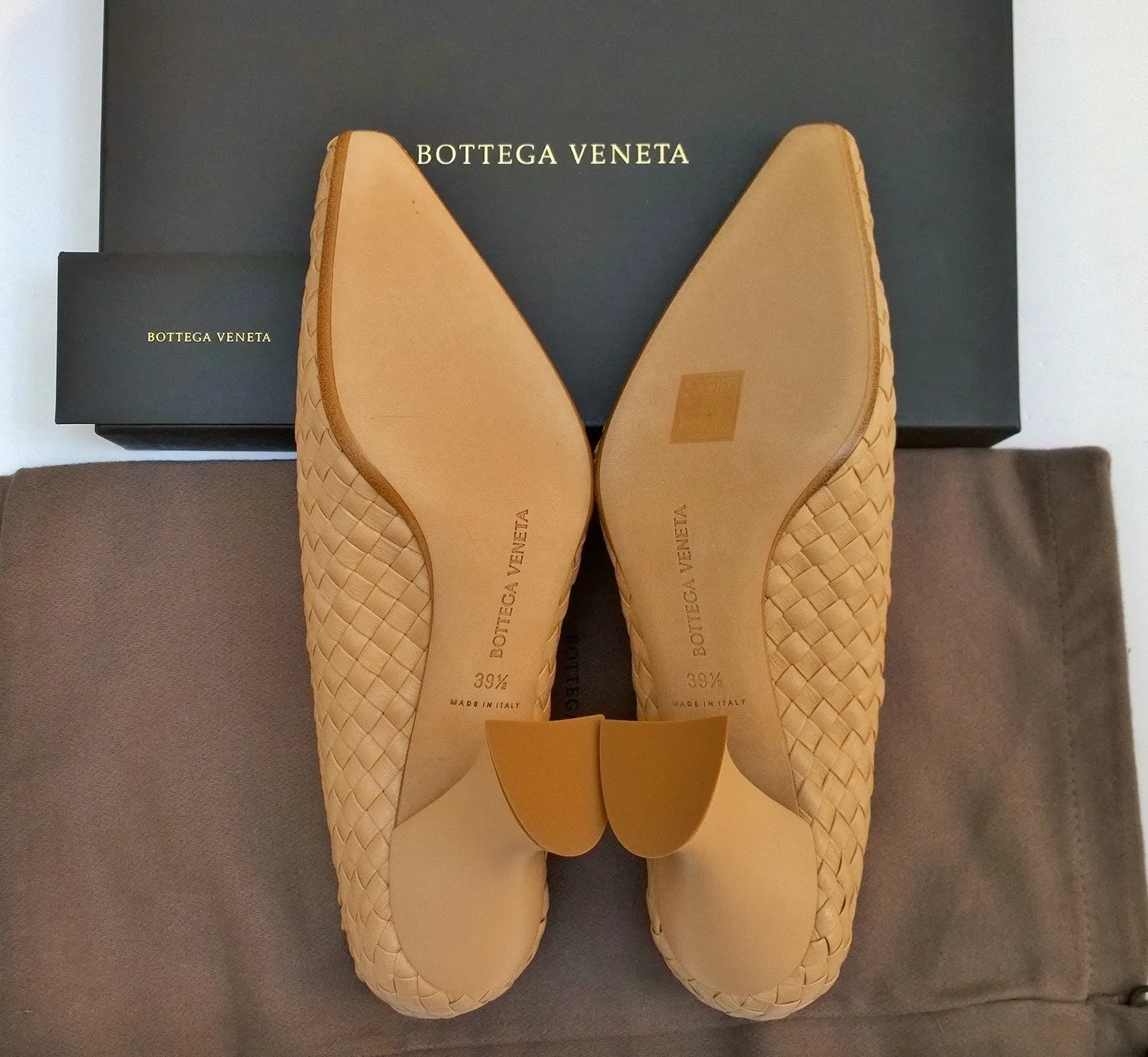 Bottega Veneta Almond Intrecciato Block Heels in Woven Leather in Beige Shoes