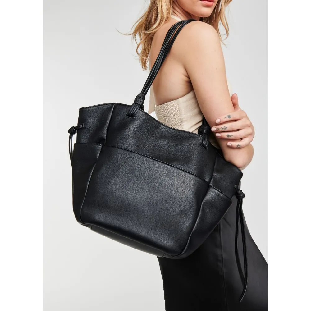 Chloe Hobo