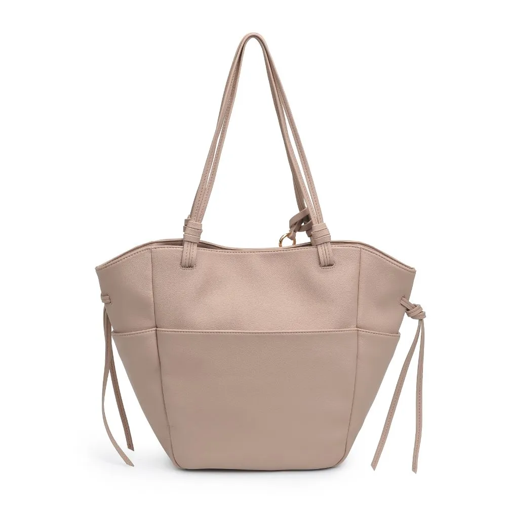 Chloe Hobo
