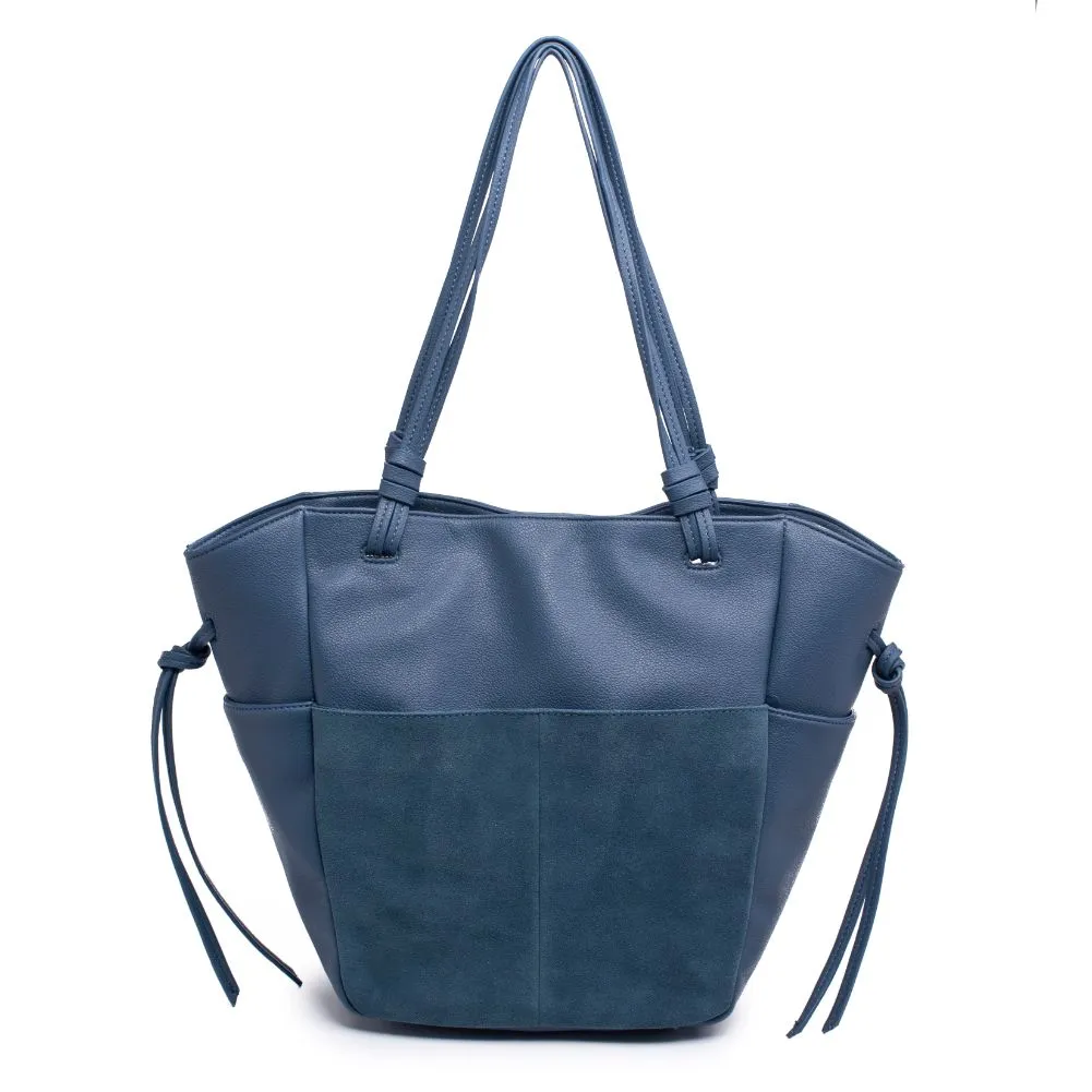 Chloe Hobo