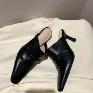 Cowhide Closed Toe Pleated Thin Heel Shoes