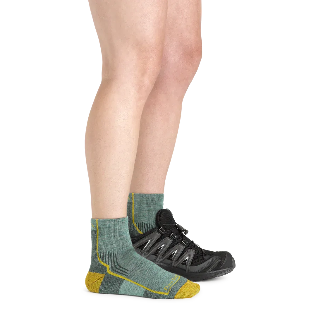 Darn Tough Womens Hiker Quarter Midweight Hiking Sock