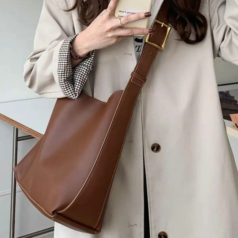 Ellie™ | Elegant Hobo Bag