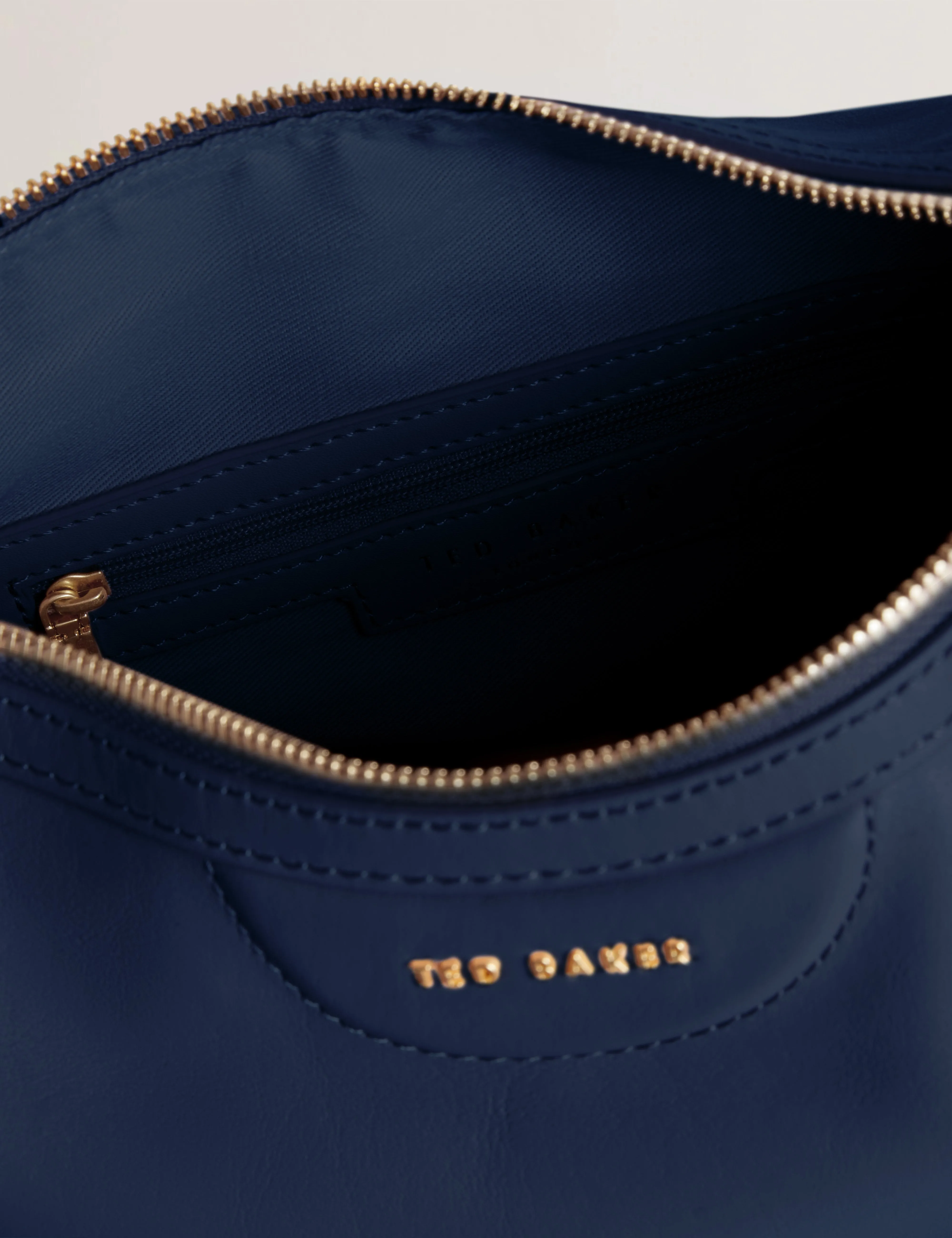 Esiah Webbing Slouchy Leather Hobo B Navy