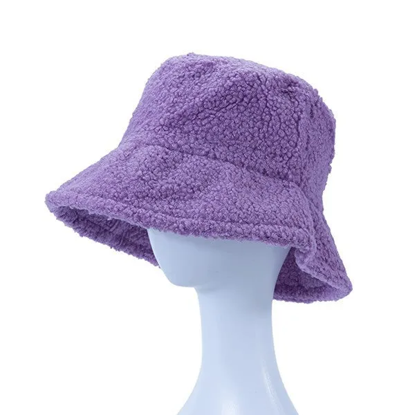GETTING A FUZZY FEELING BUCKET HAT