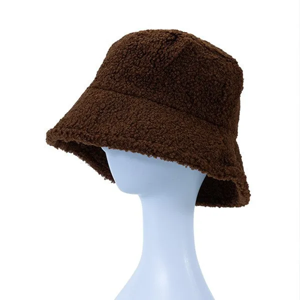 GETTING A FUZZY FEELING BUCKET HAT