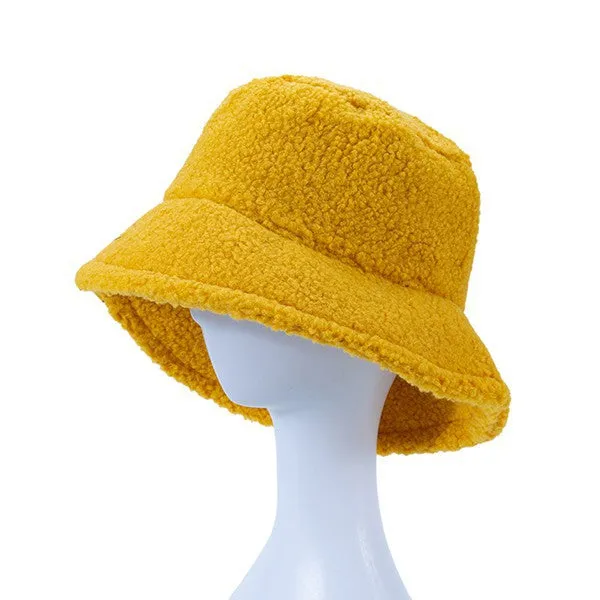 GETTING A FUZZY FEELING BUCKET HAT