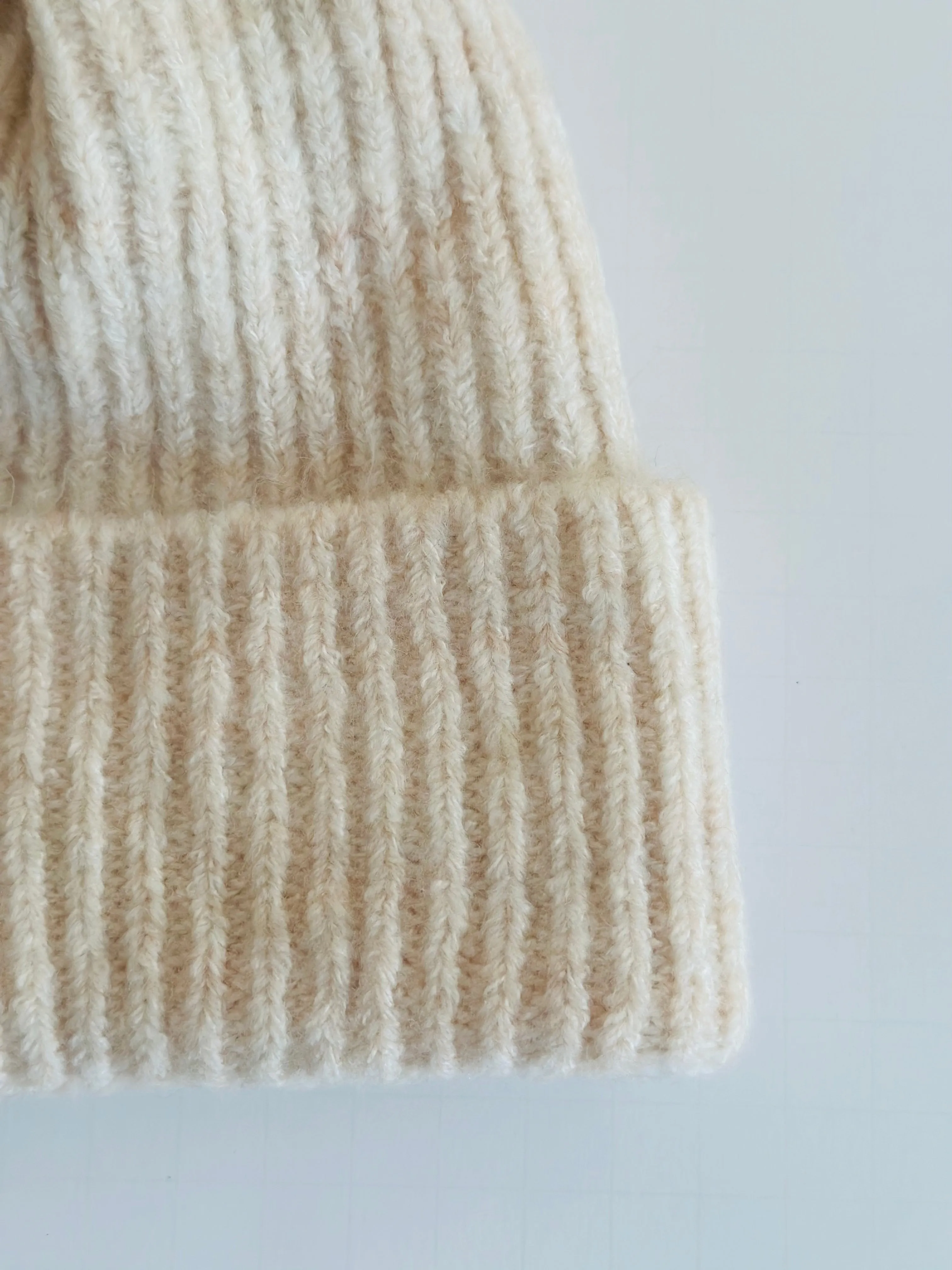 H51 RIBBED BEANIE