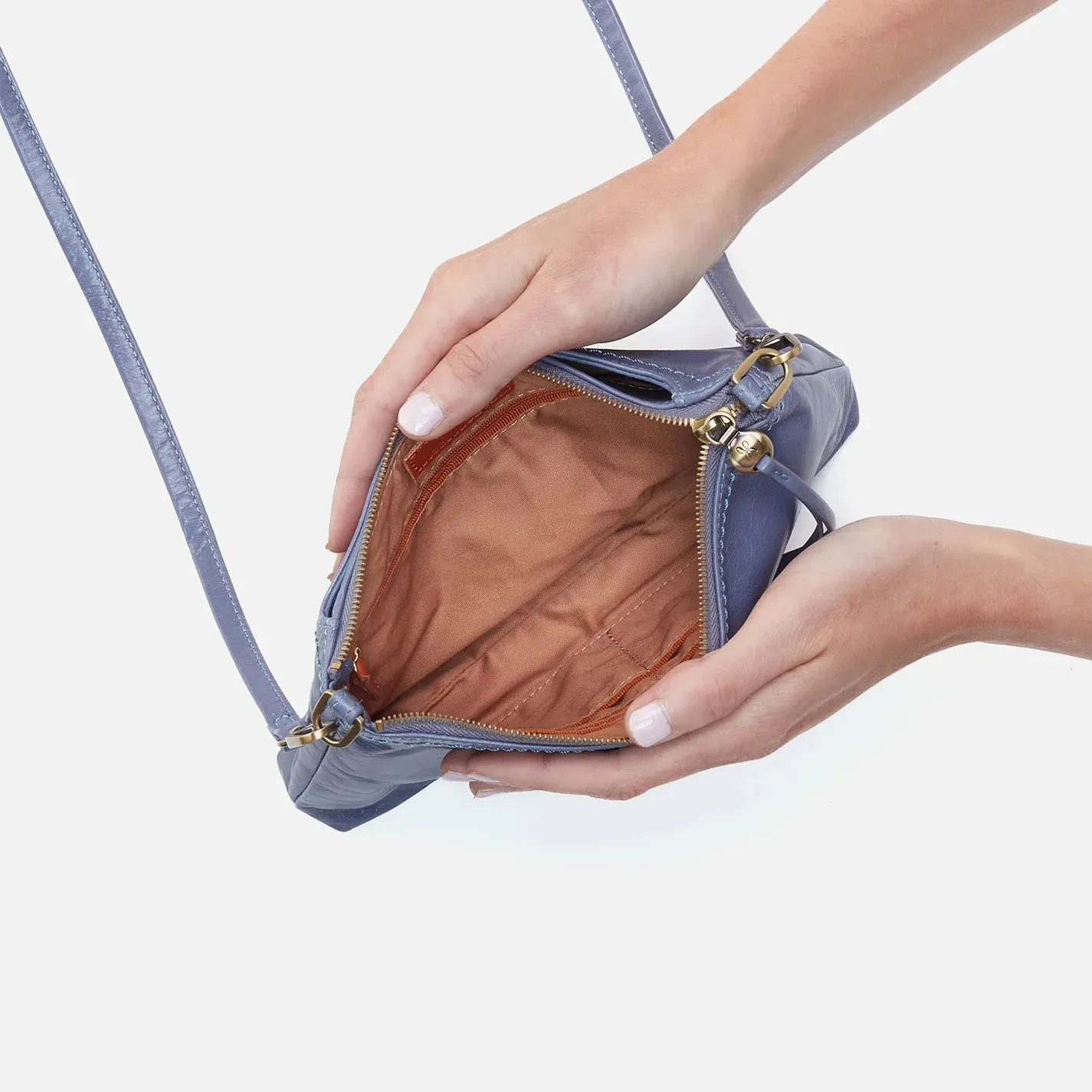 Hobo Darcy Crossbody
