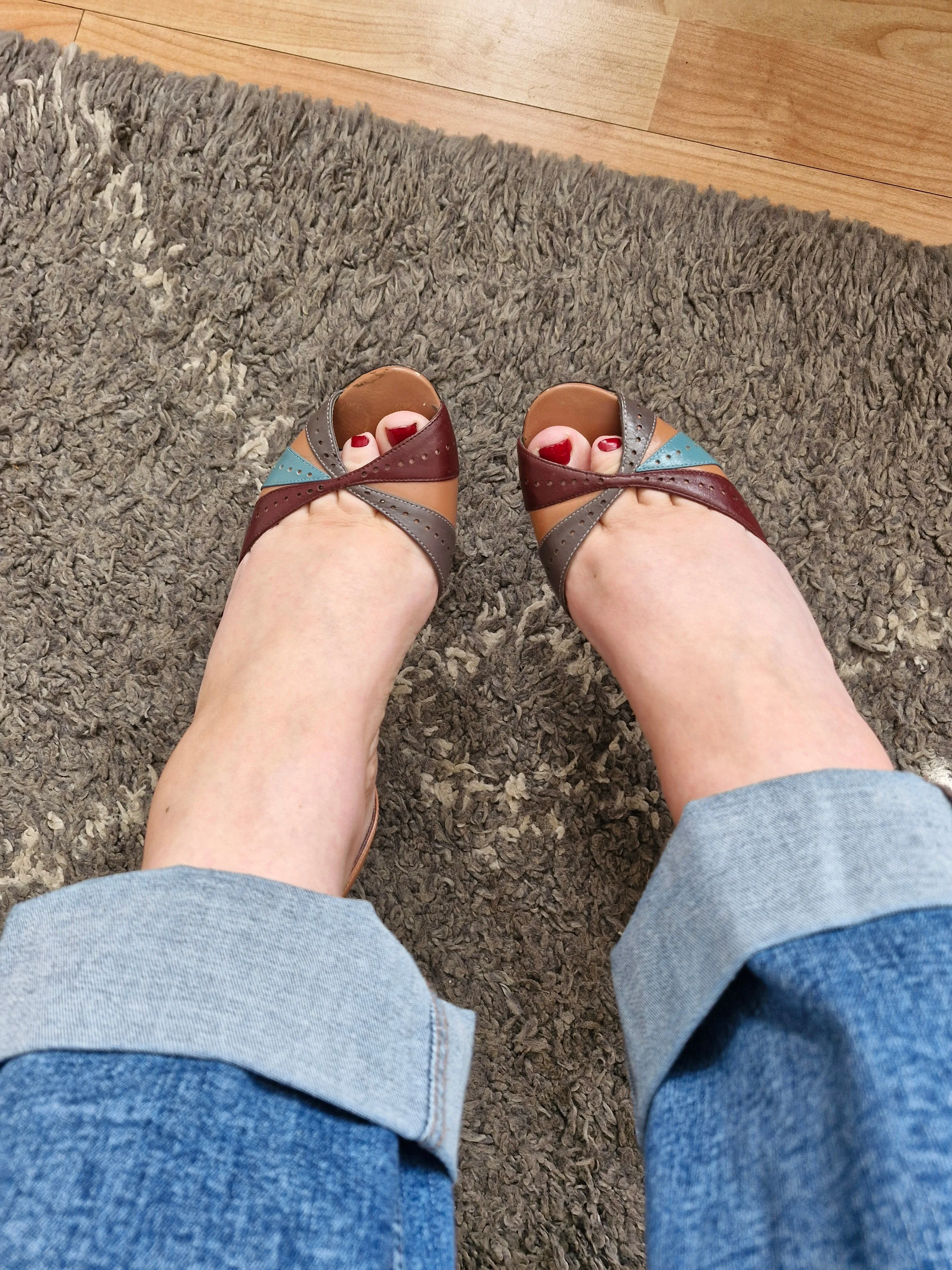 Leather Faith Cutaway Heels / Heavily Worn