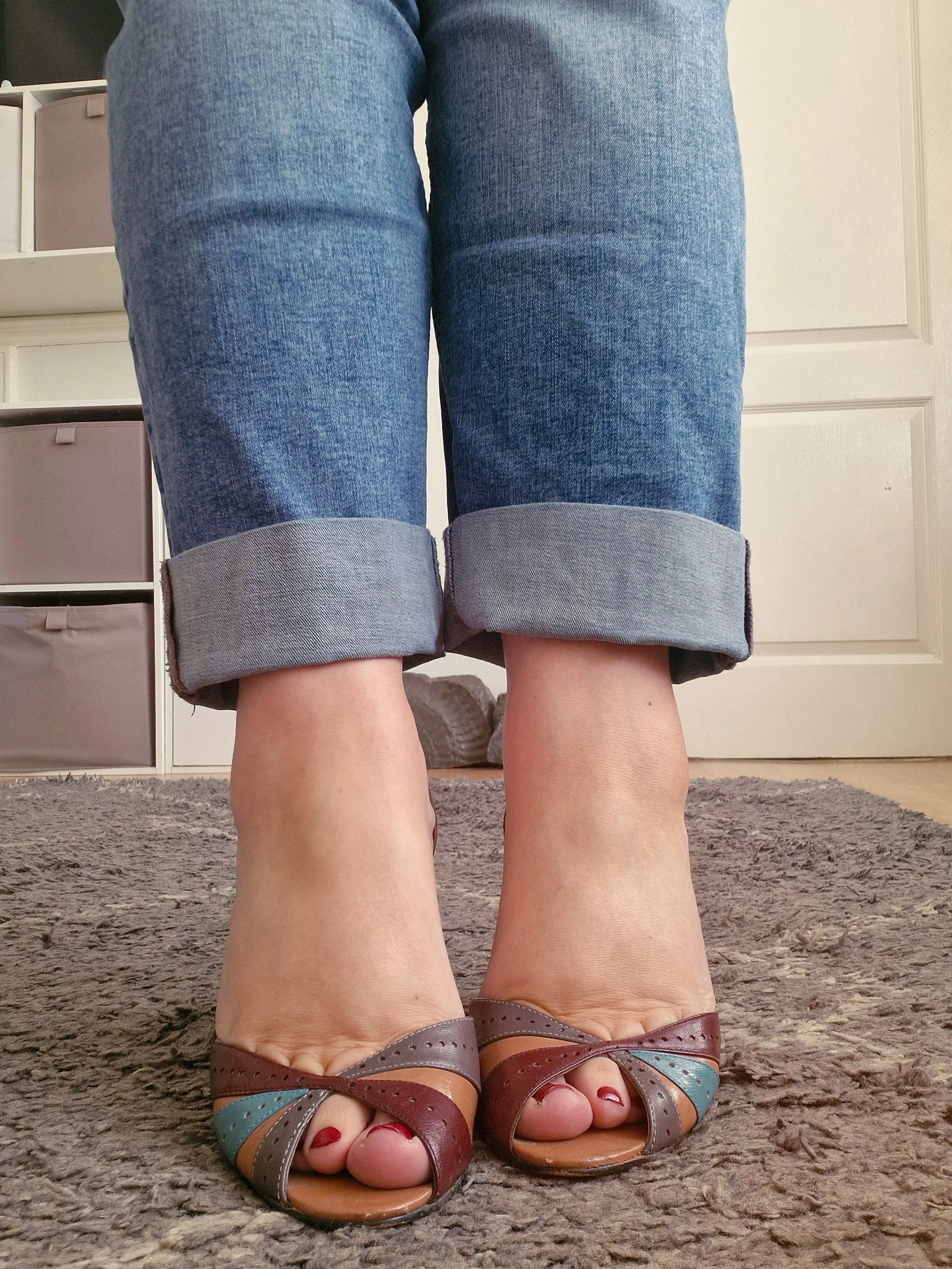 Leather Faith Cutaway Heels / Heavily Worn