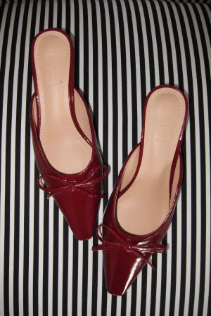 Lola Kitten Heels in Burgundy Maroon