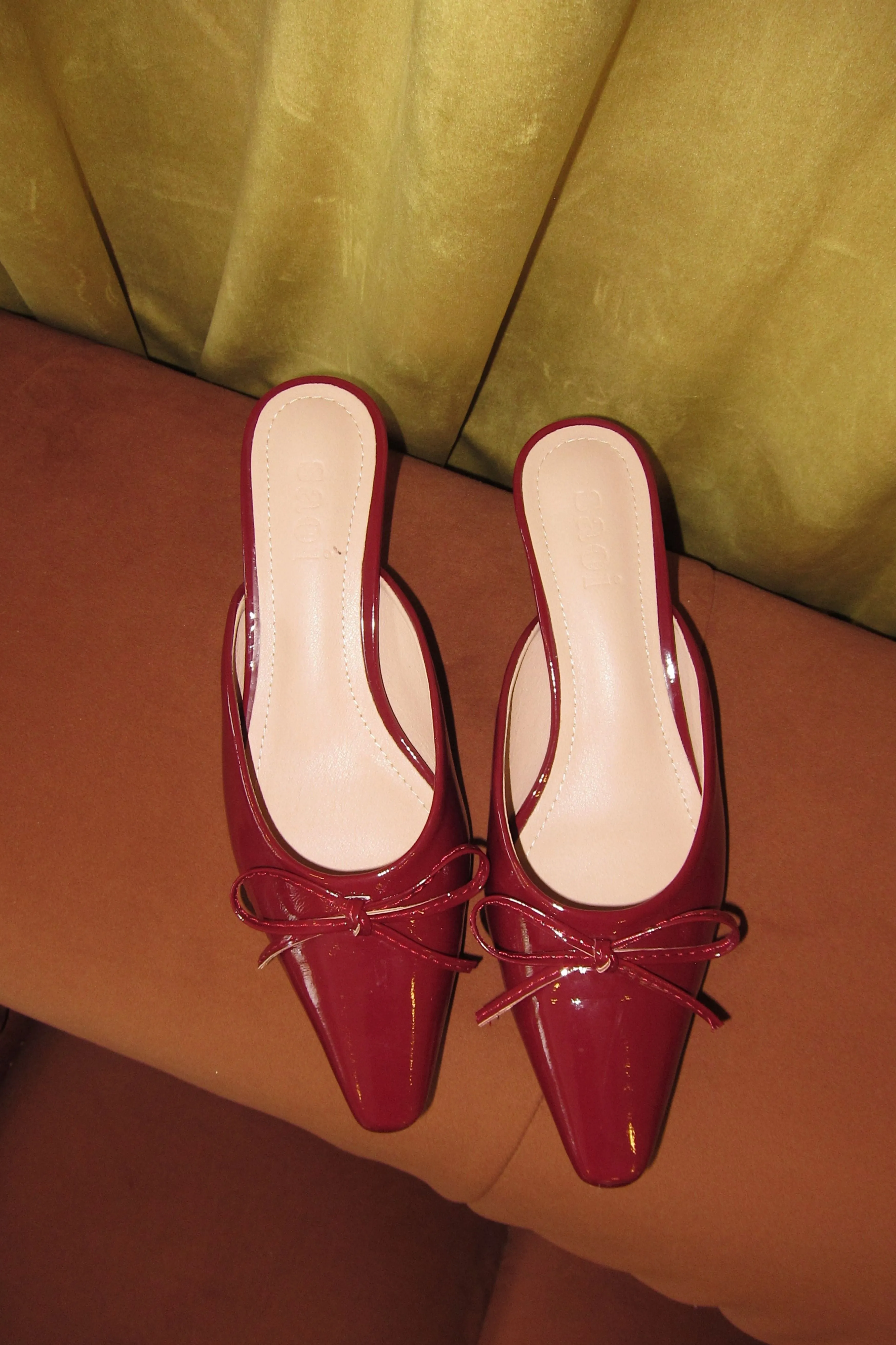 Lola Kitten Heels in Burgundy Maroon