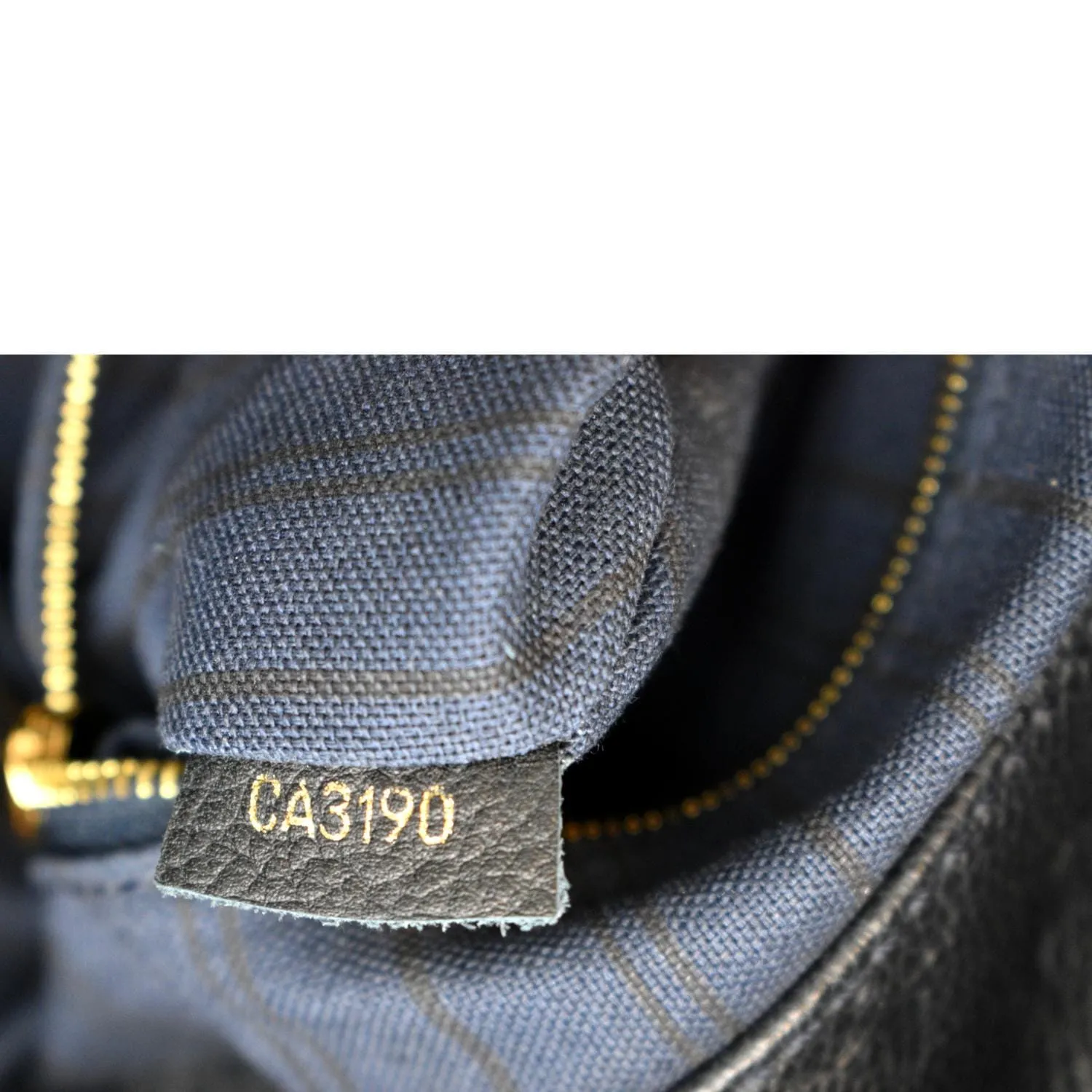 LOUIS VUITTON Artsy MM Empreinte Leather Hobo Bag Black