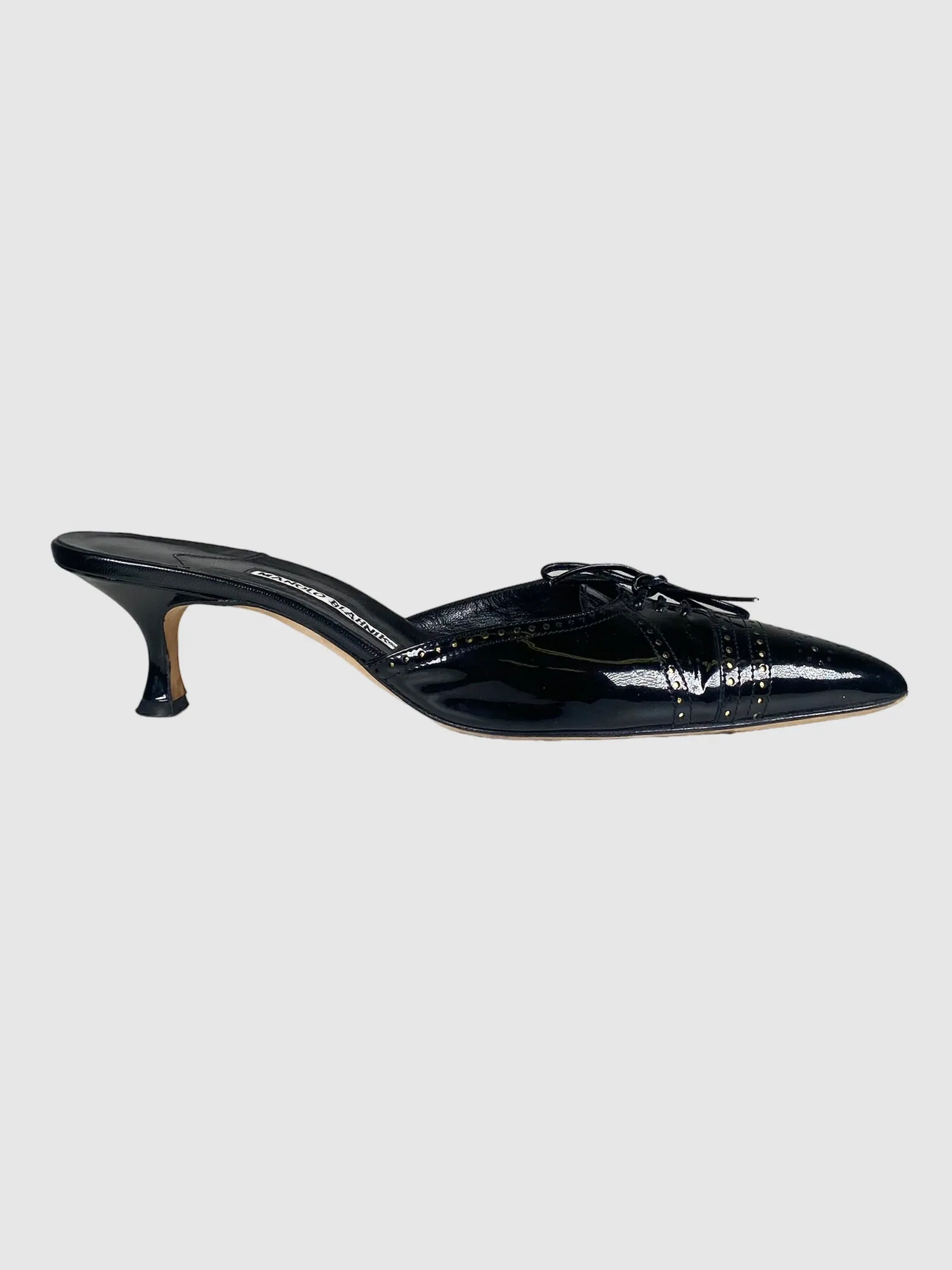 Manolo Blahnik Leather Kitten Heels - Size 40