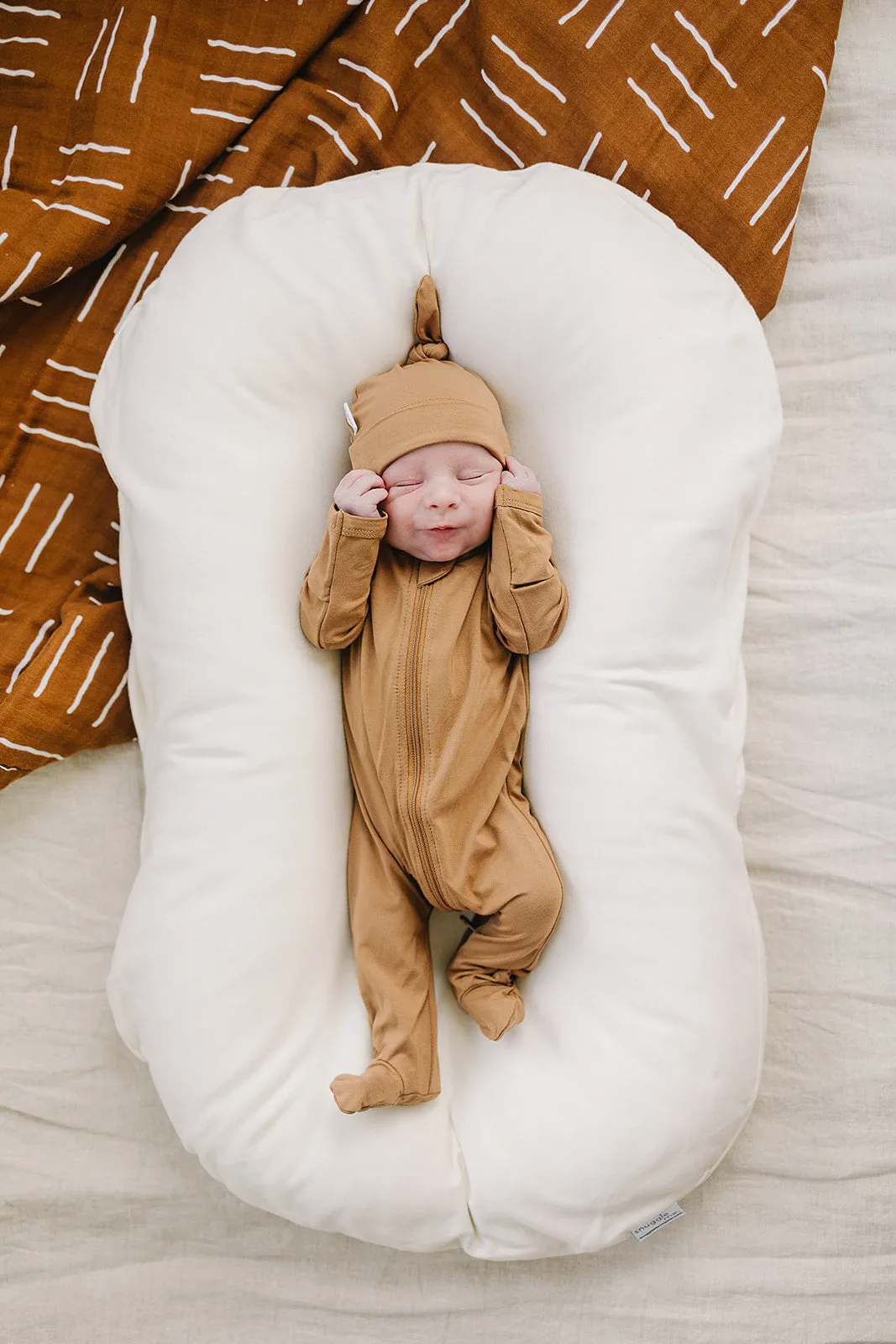 Newborn Knot Hats