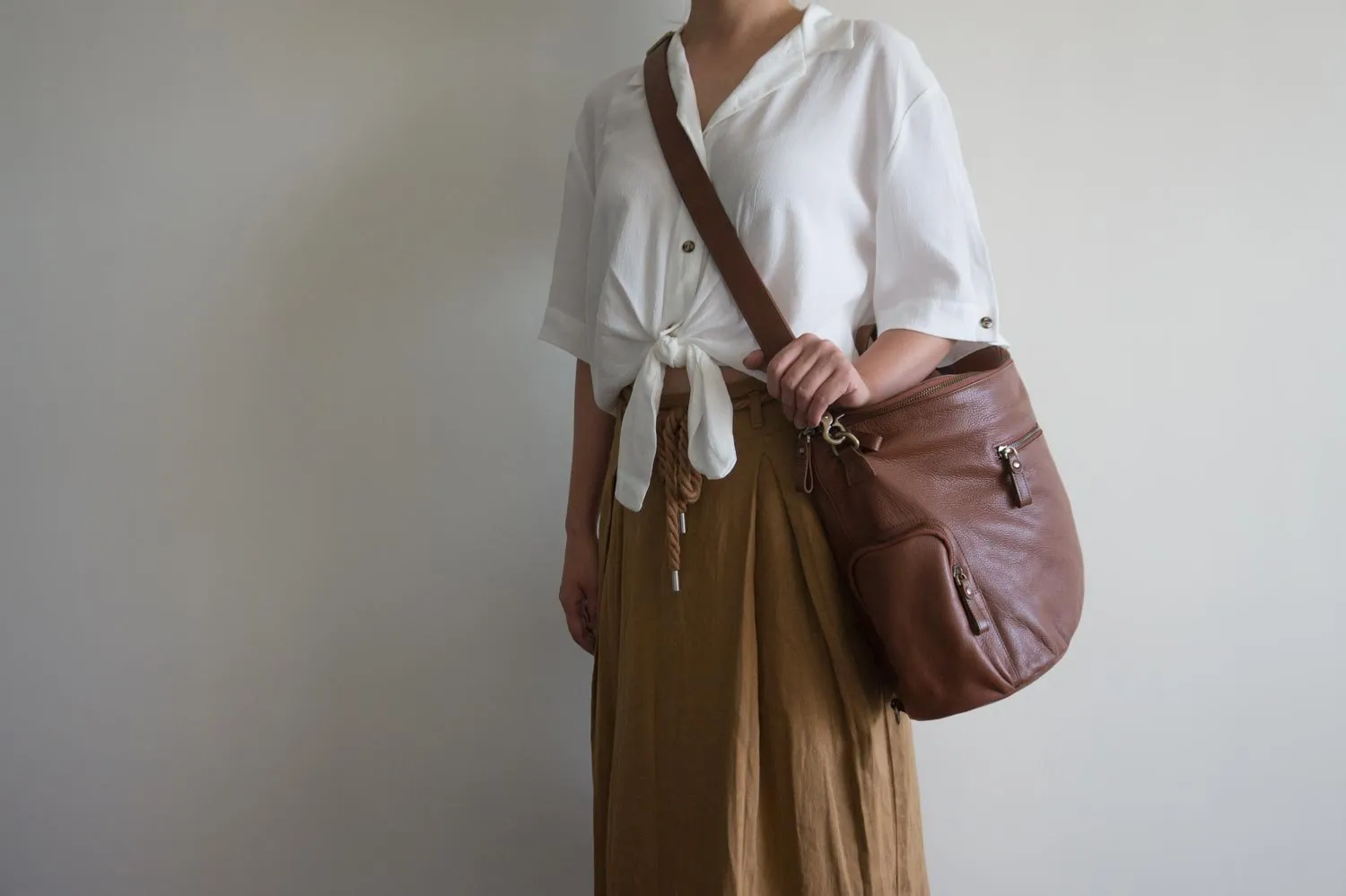 Noa Leather Bucket Backpack in Dark Brown