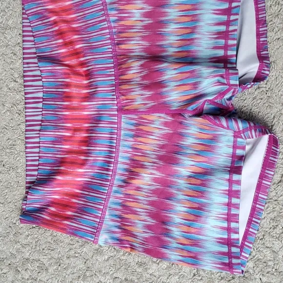 Prana Women short hiking running gym sport training sz L colorful