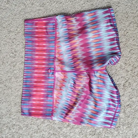 Prana Women short hiking running gym sport training sz L colorful
