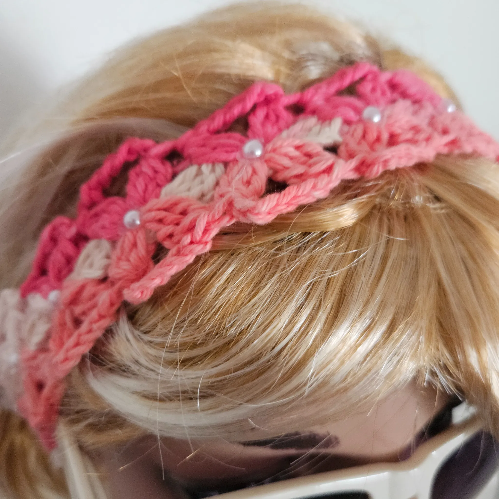 Rita Rosa Seashell Crochet Headbands: Petal Pink Blooms with Pearls