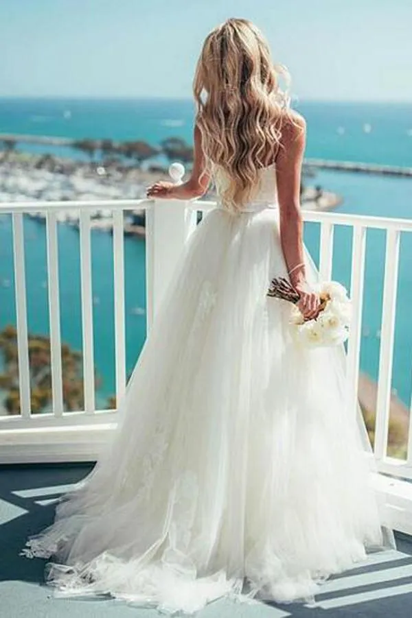 Roycebridal Gorgeous Tulle A-line Spaghetti Straps Wedding Dress With Lace Appliques, MW115