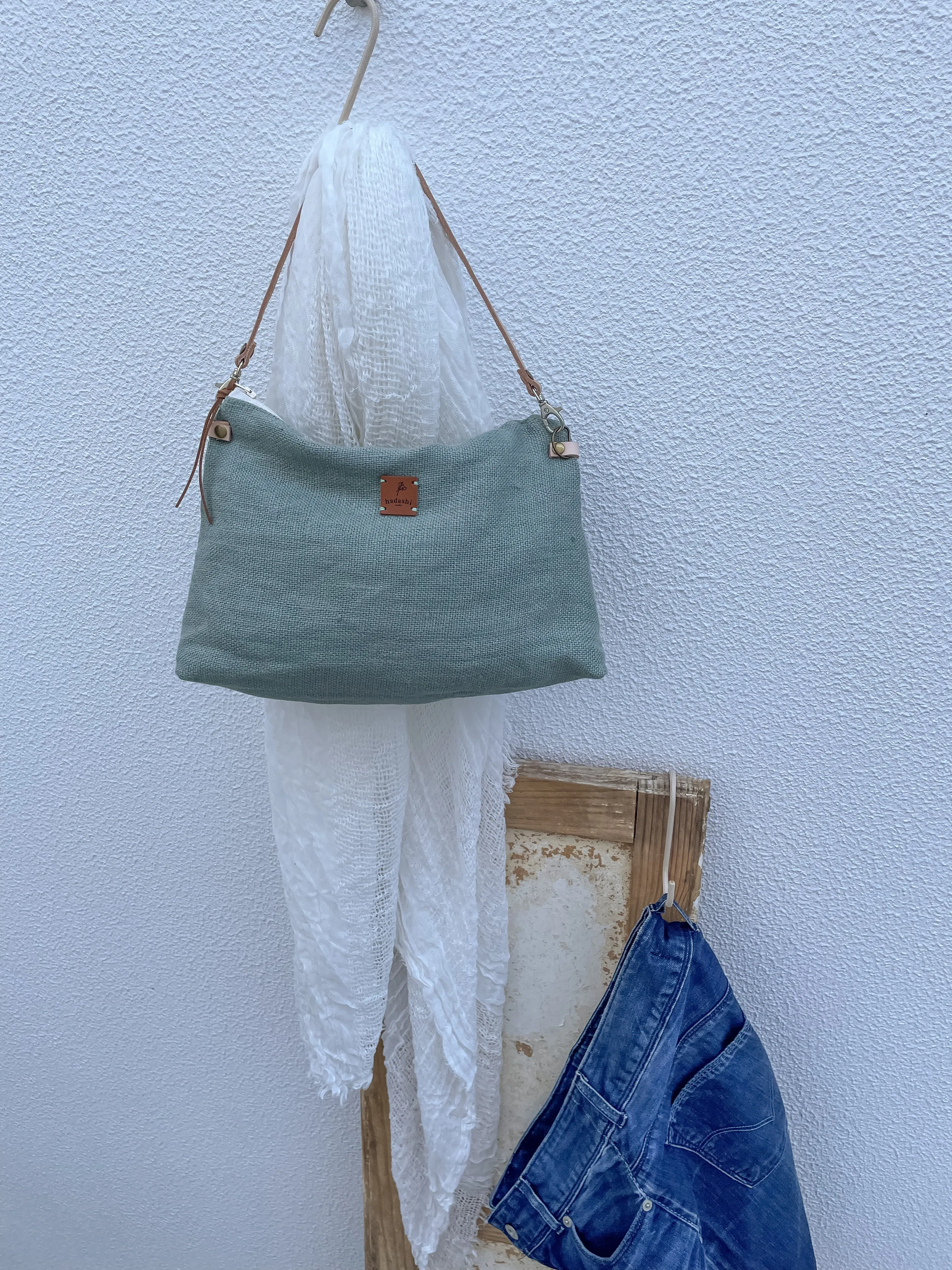 Slouchy pouch: green