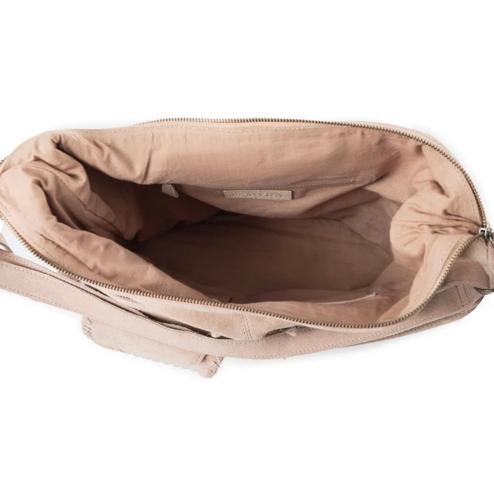 Smoky Trailhead Shoulder Bag In Beige