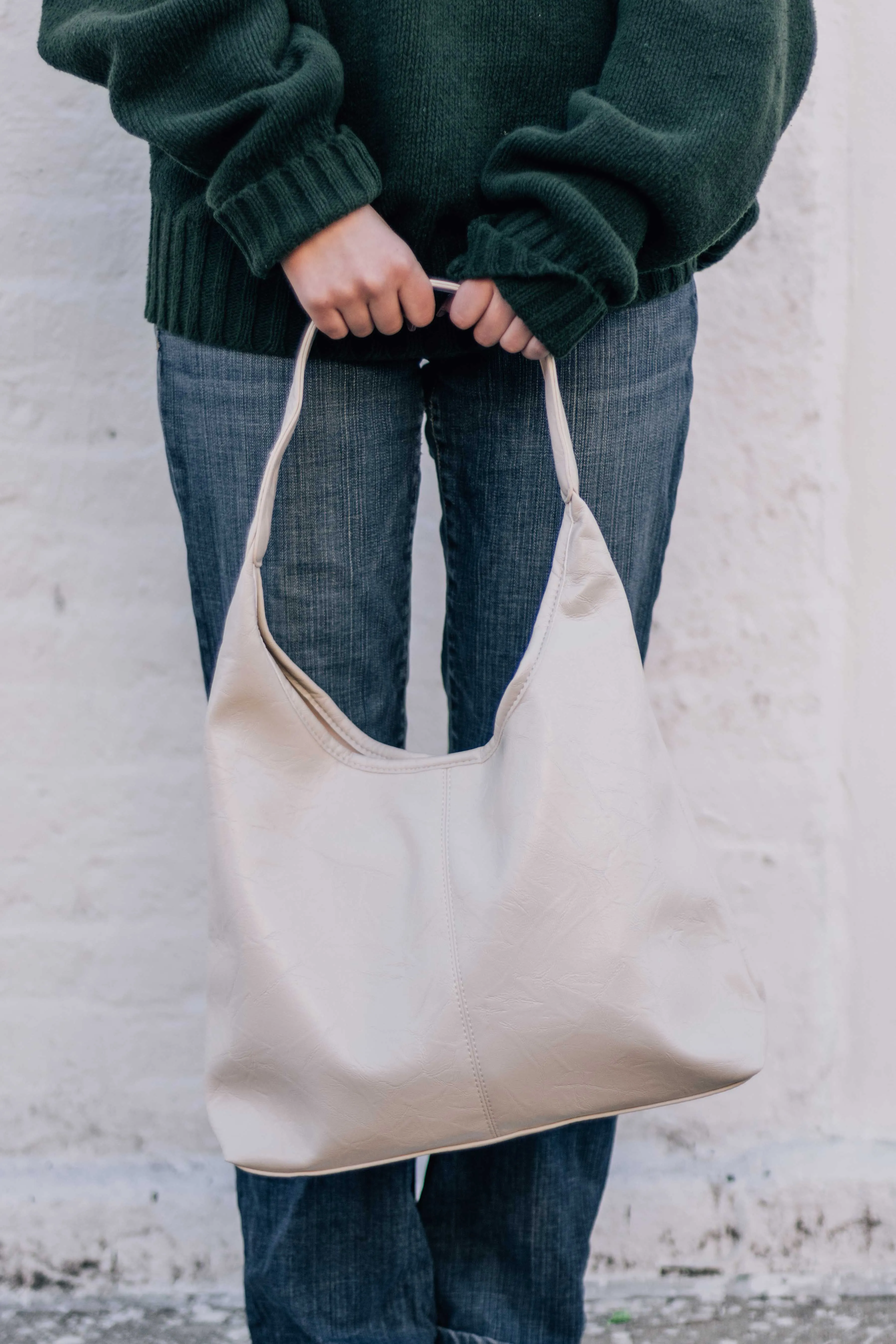 SOFT VEGAN CREAM HOBO