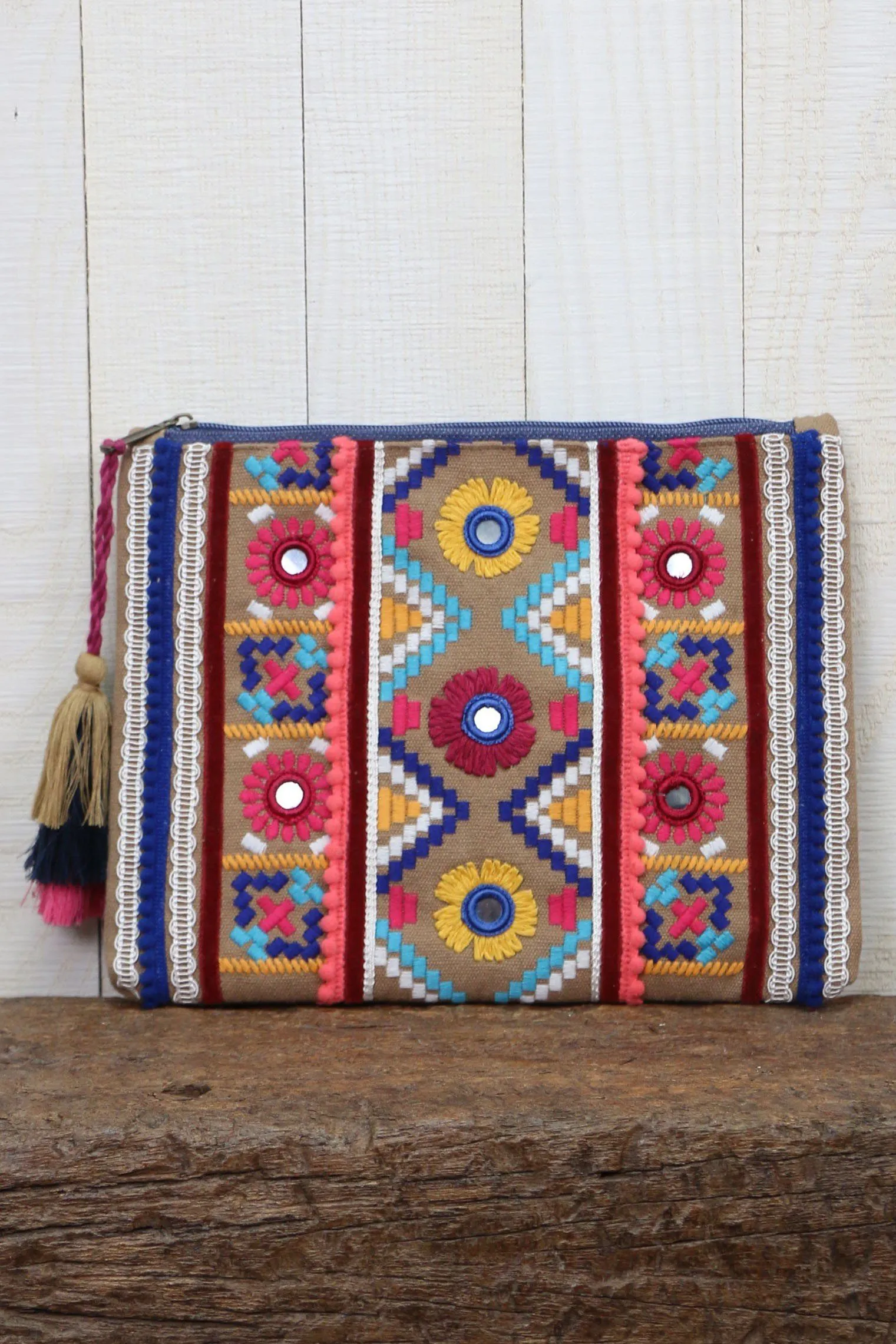 Sunny Embroidered Clutch