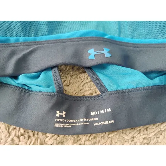 (V) Under Armour Women sport bra running gym hiking sz M