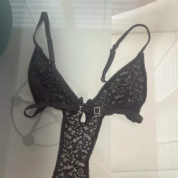 Victoria’s Secret Black Lace Rhinestones Bows Strapy Sexy Little Things Teddy
